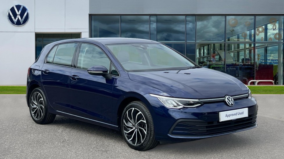 Main listing image - Volkswagen Golf