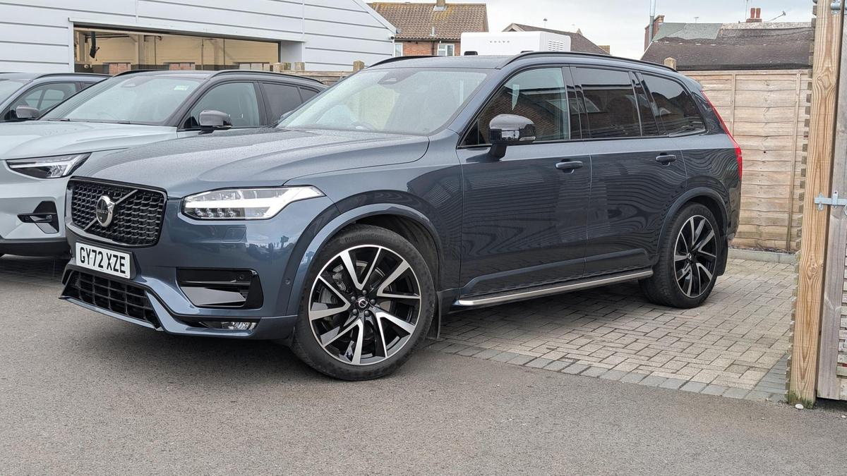 Main listing image - Volvo XC90