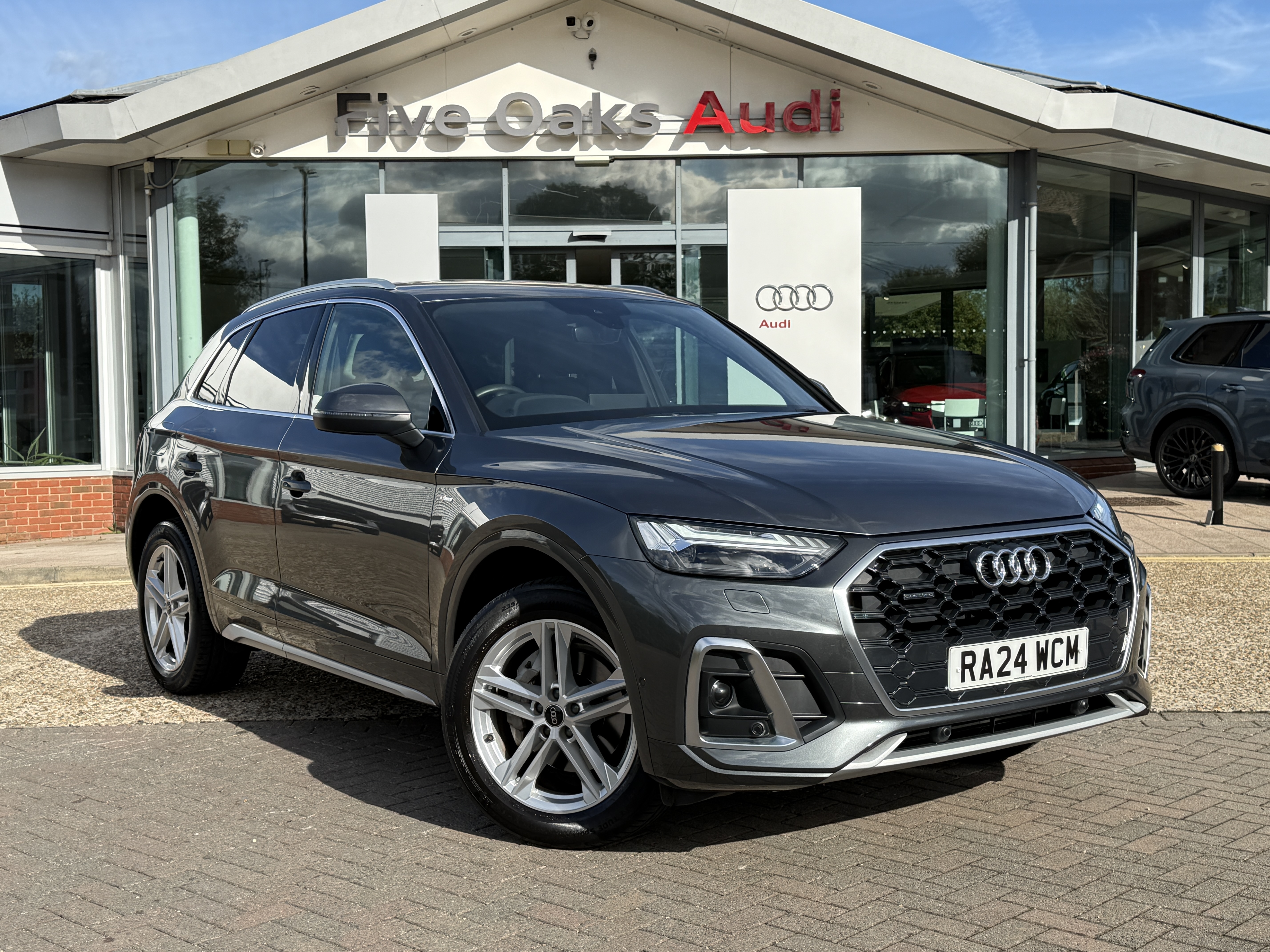 Main listing image - Audi Q5