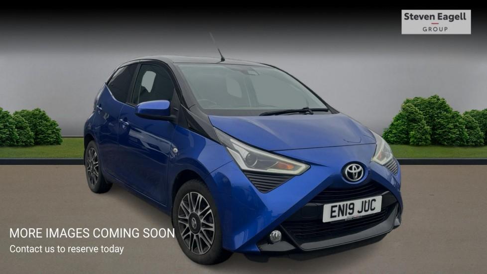 Main listing image - Toyota Aygo