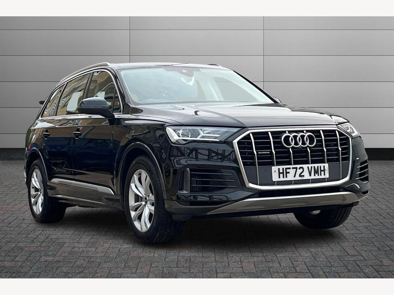 Main listing image - Audi Q7