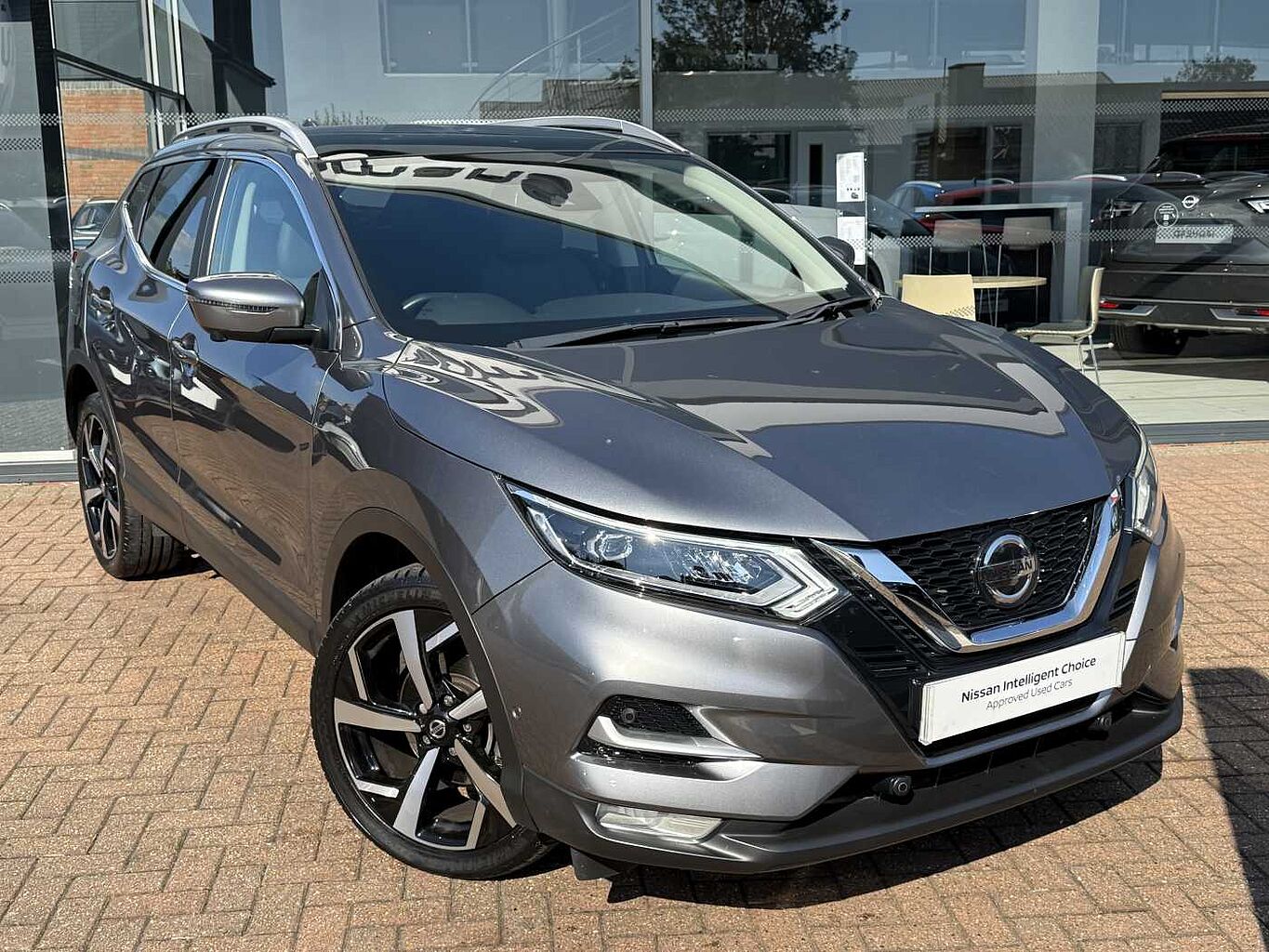 Main listing image - Nissan Qashqai