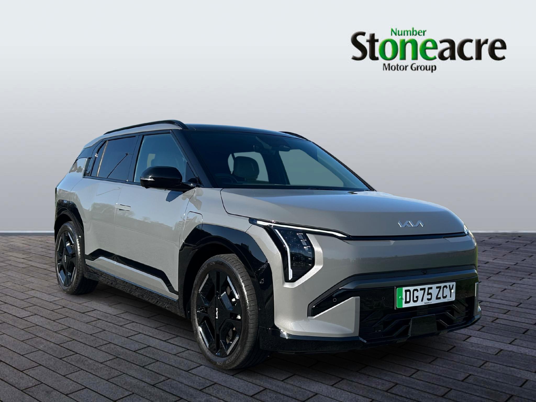 Main listing image - Kia EV3