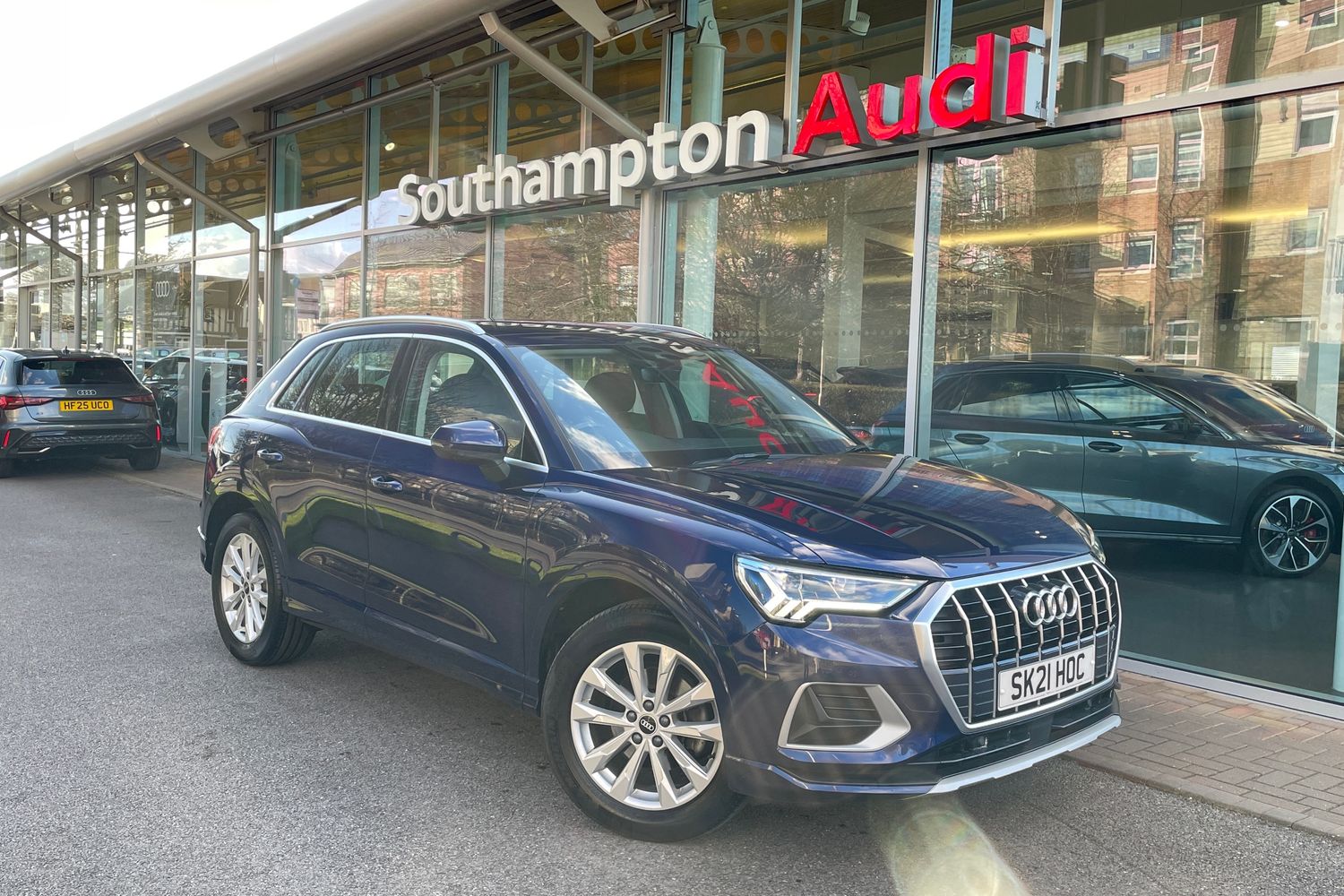 Main listing image - Audi Q3