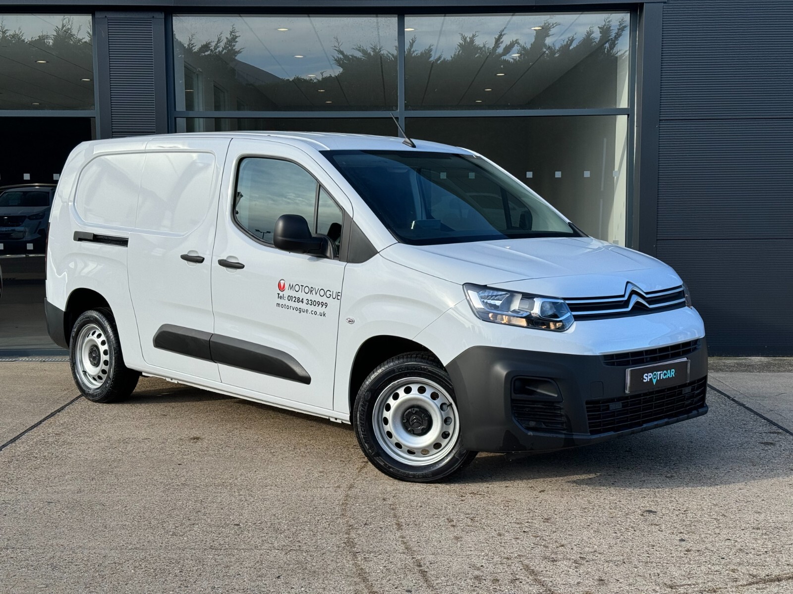 Main listing image - Citroen Berlingo Van