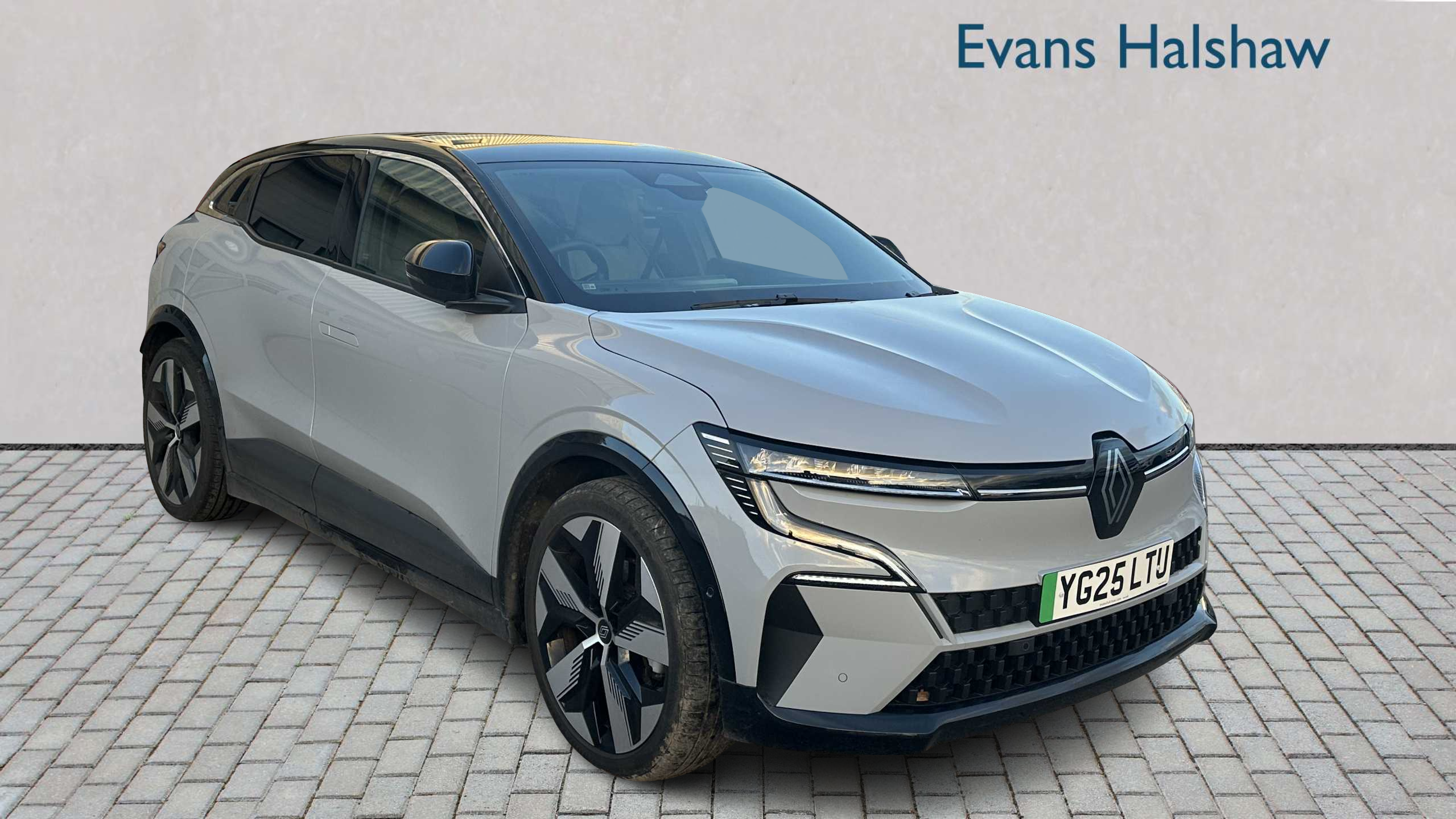 Main listing image - Renault Megane E Tech