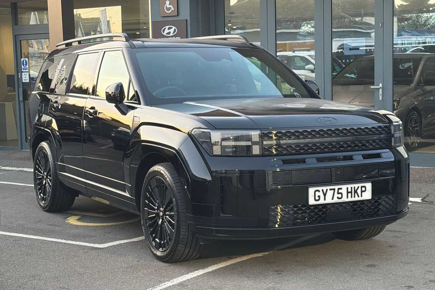 Main listing image - Hyundai Santa Fe