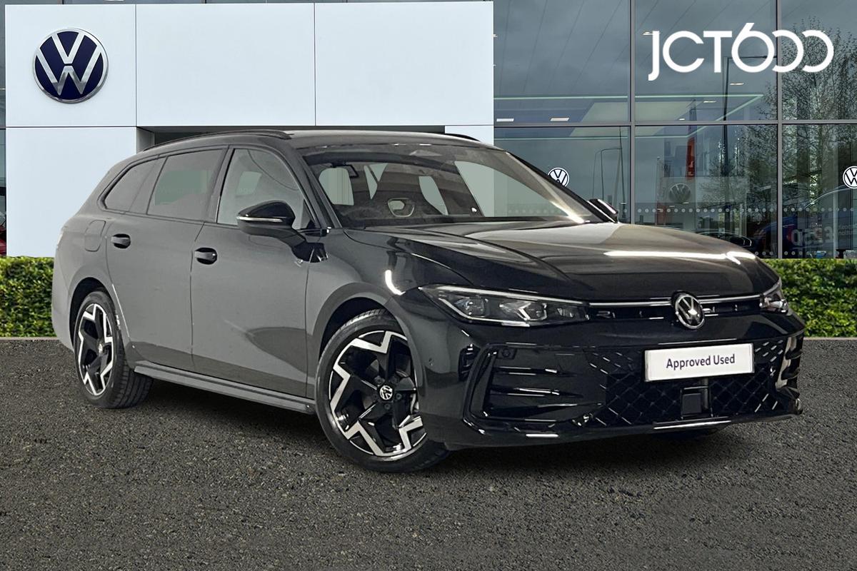 Main listing image - Volkswagen Passat Estate