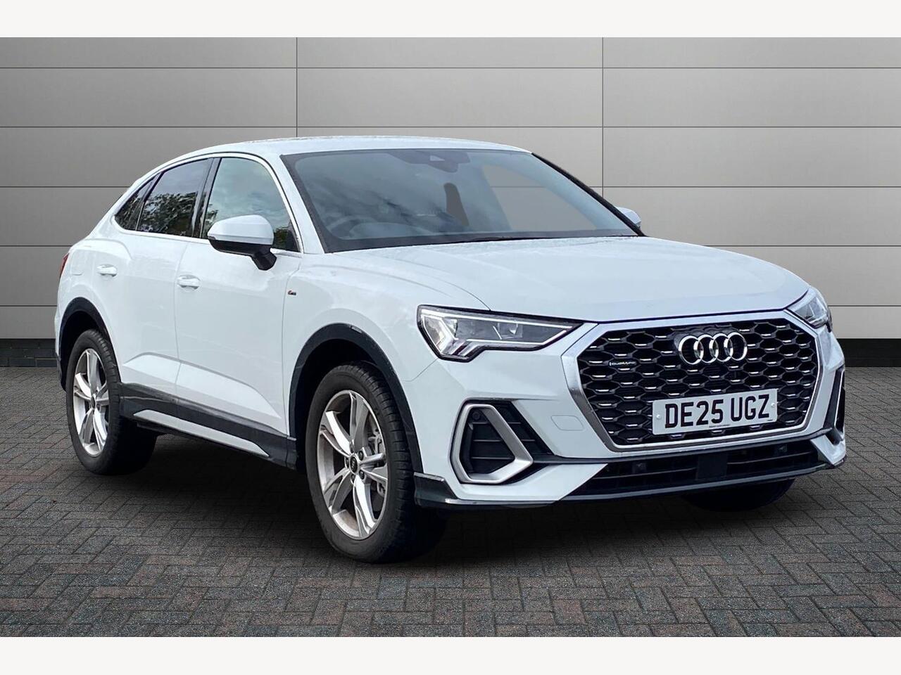 Main listing image - Audi Q3