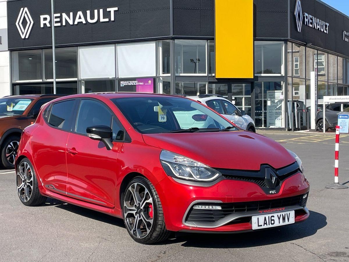 Main listing image - Renault Clio