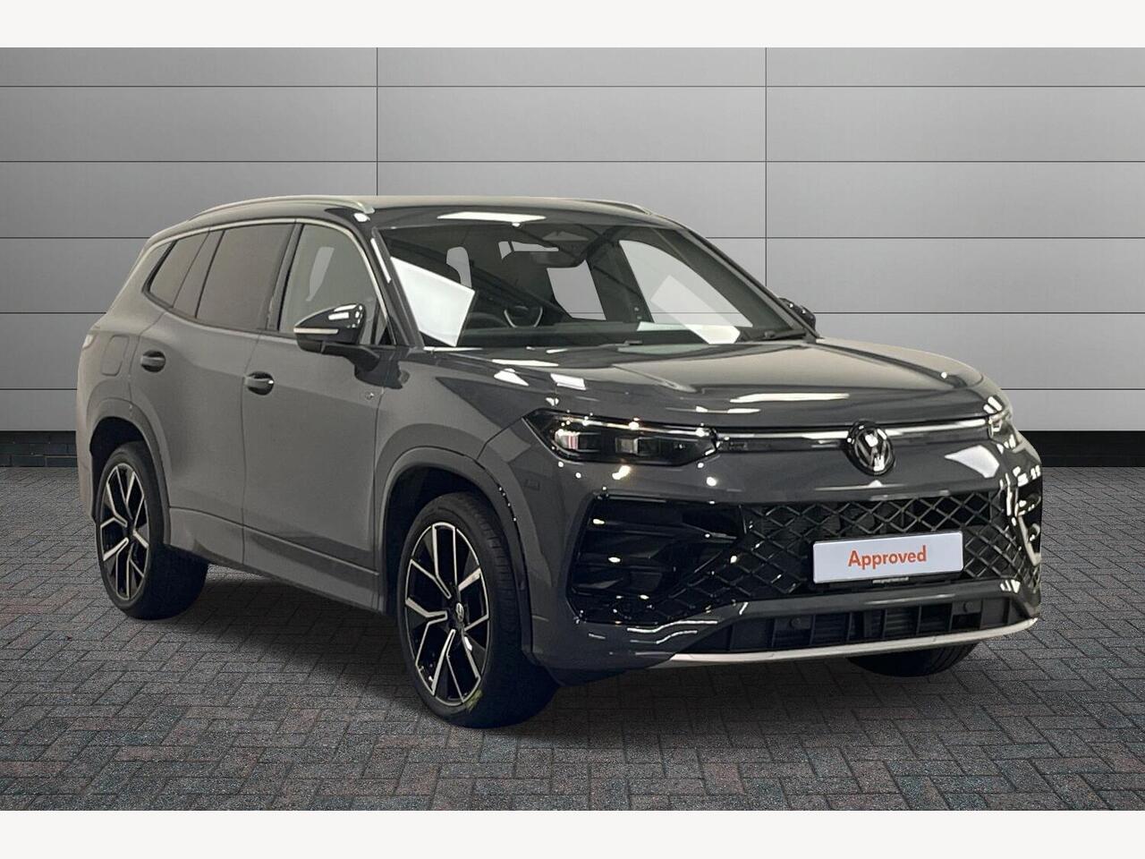 Main listing image - Volkswagen Tayron