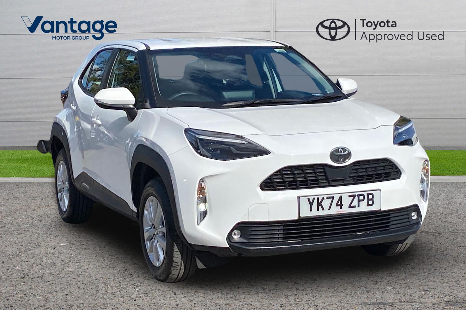 Main listing image - Toyota Yaris Cross