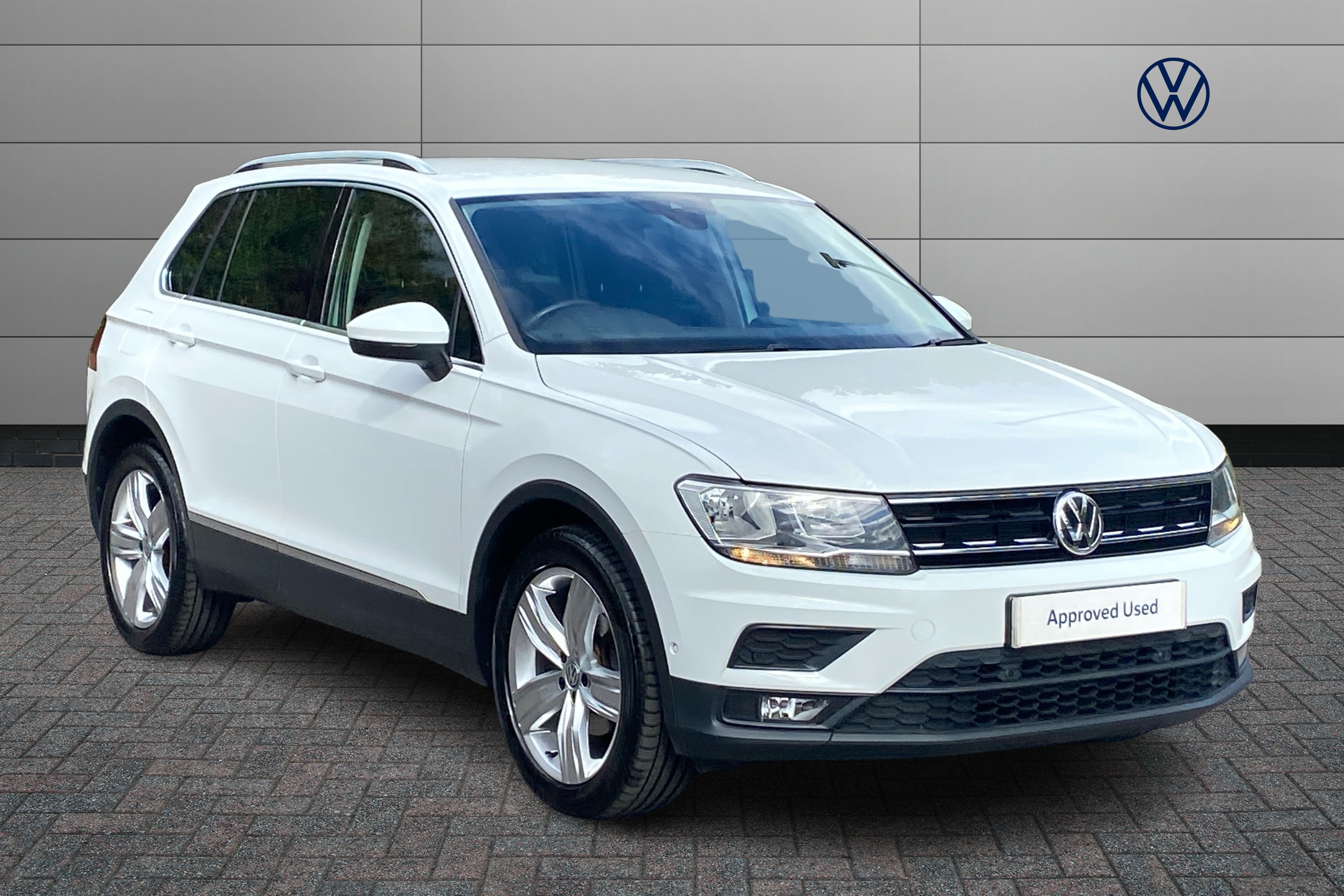 Main listing image - Volkswagen Tiguan