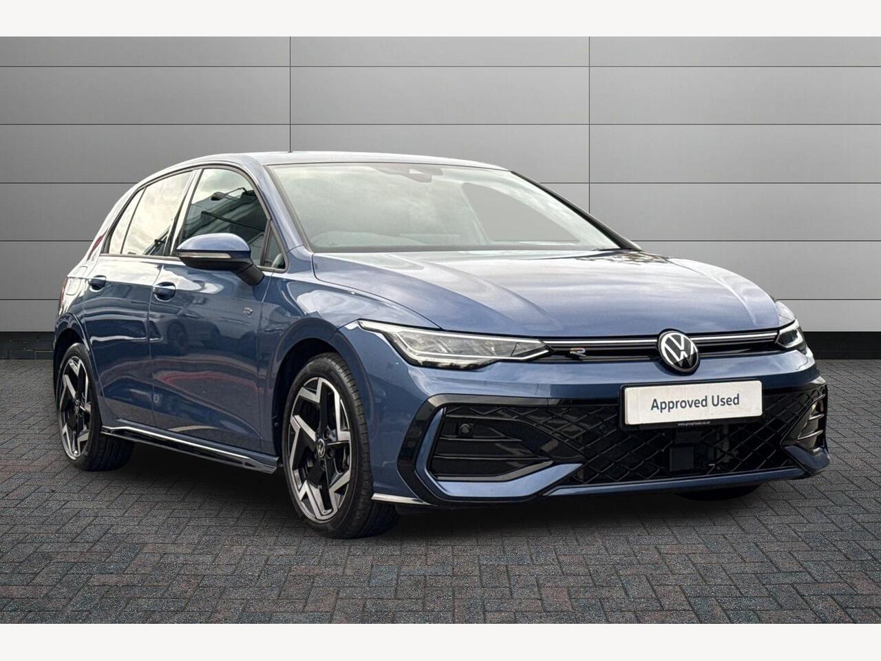 Main listing image - Volkswagen Golf