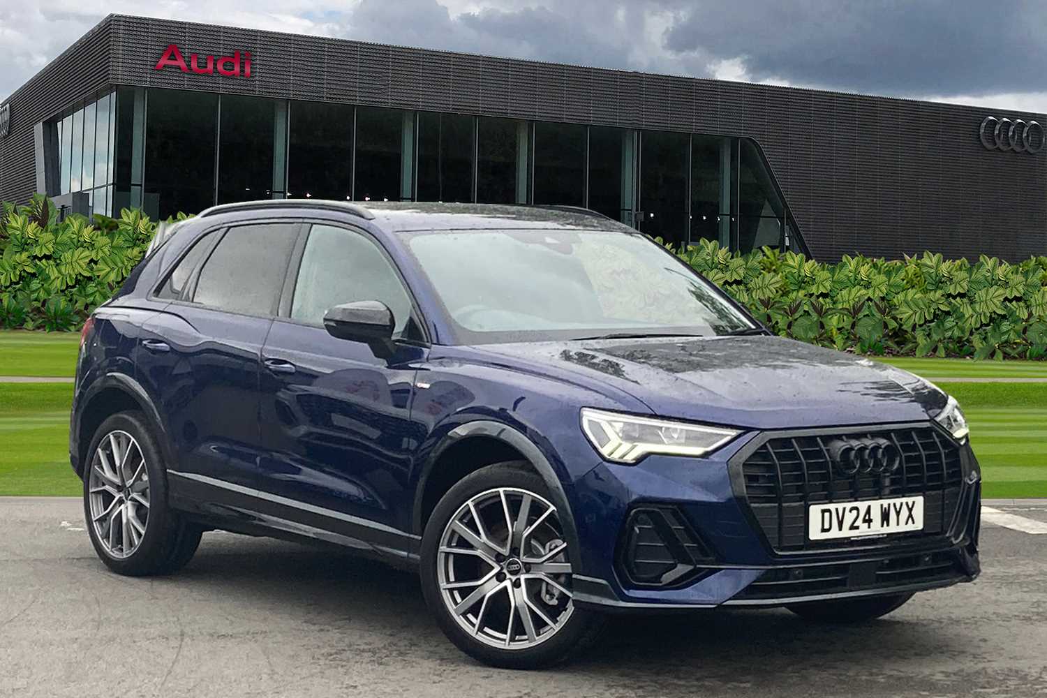 Main listing image - Audi Q3