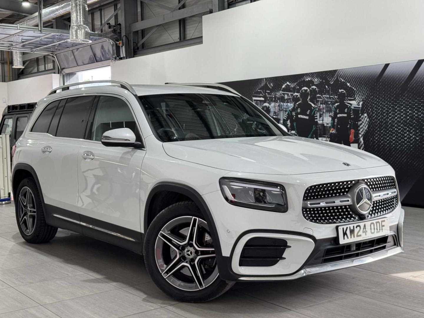 Main listing image - Mercedes-Benz GLB