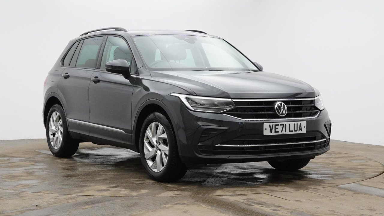 Main listing image - Volkswagen Tiguan