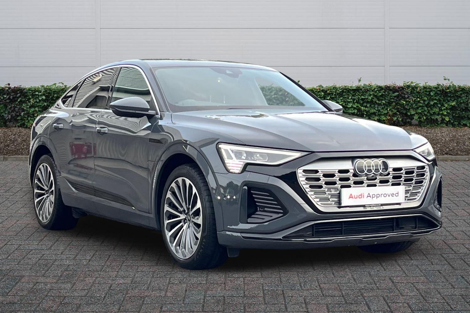 Main listing image - Audi Q8