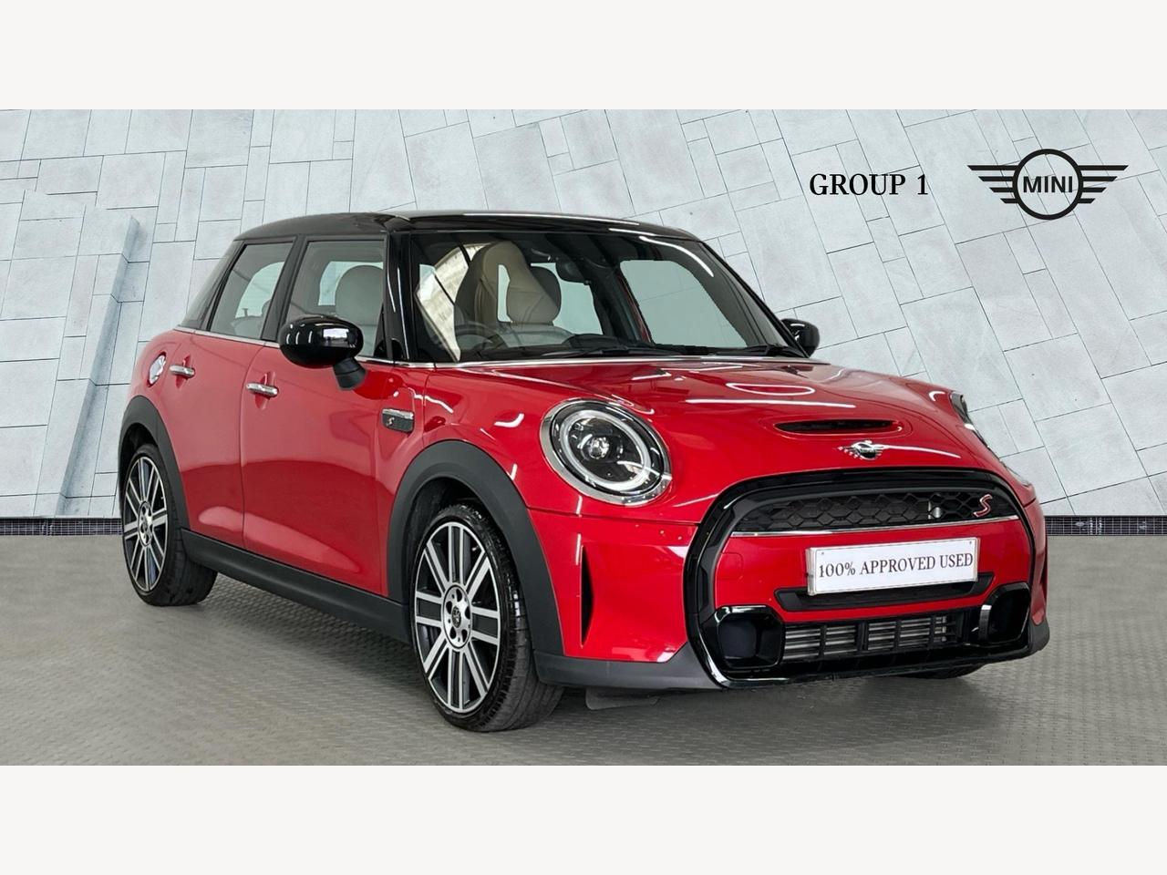 Main listing image - MINI Hatchback 5dr