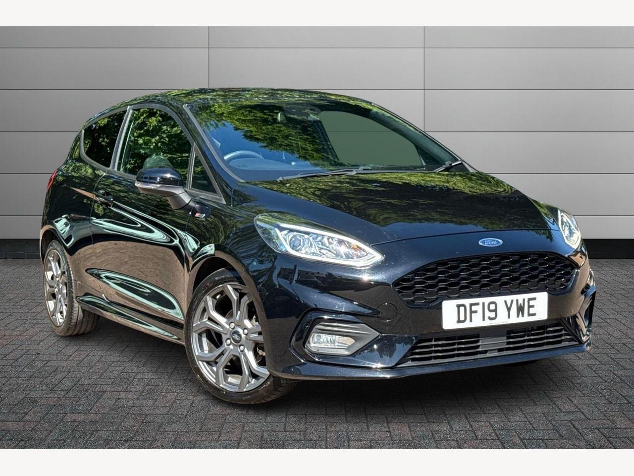 Main listing image - Ford Fiesta