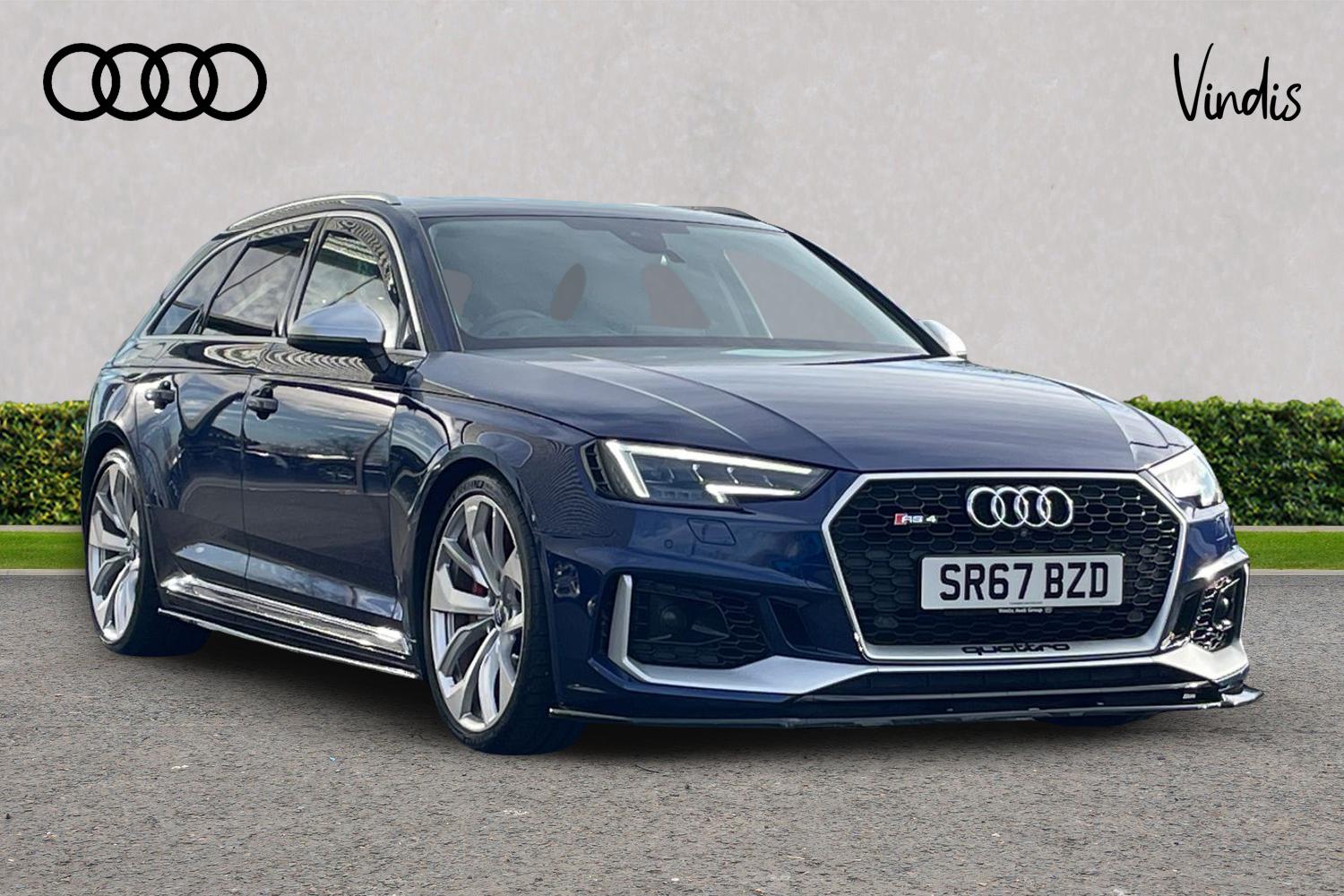 Main listing image - Audi RS4