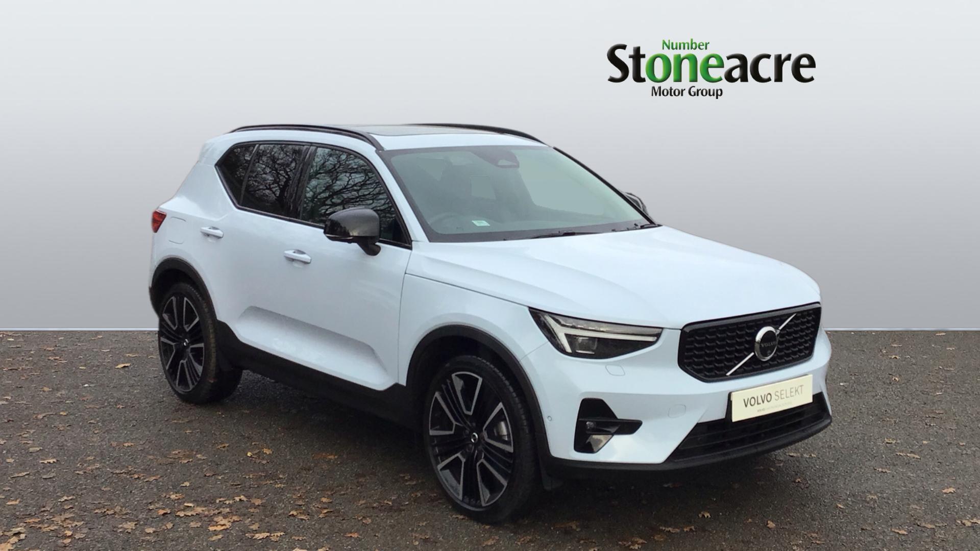 Main listing image - Volvo XC40