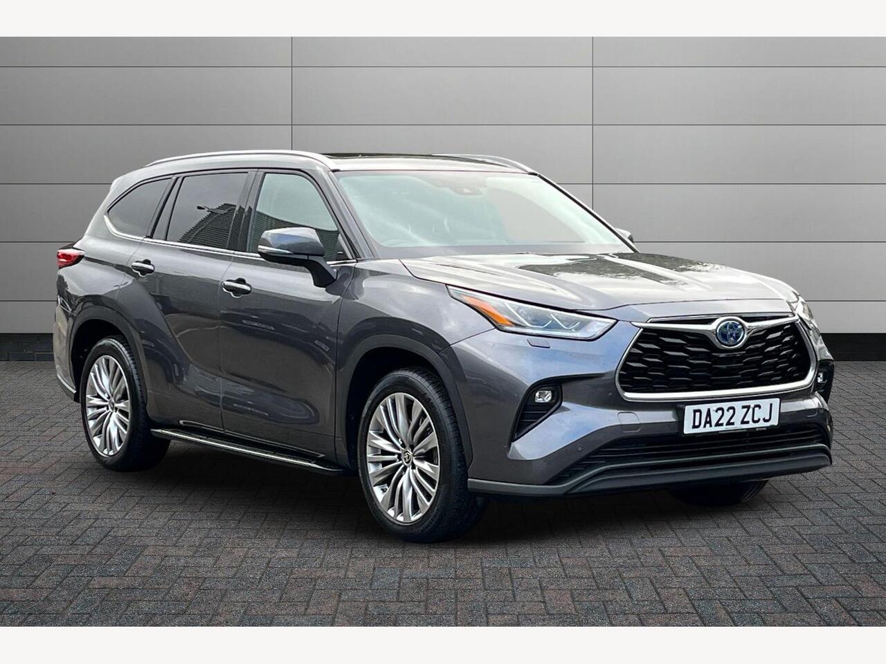 Main listing image - Toyota Highlander