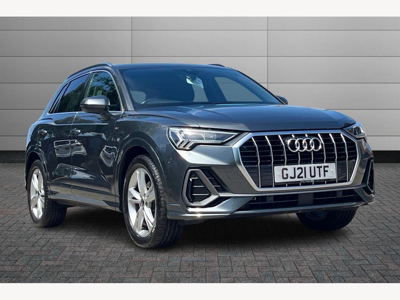 Main listing image - Audi Q3