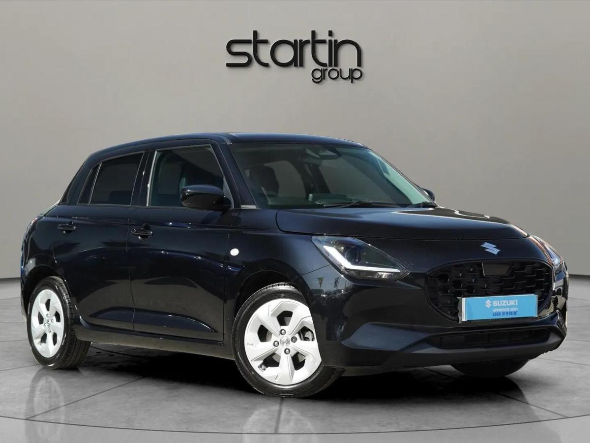 Main listing image - Suzuki Swift