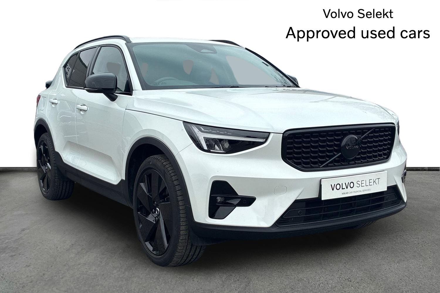 Main listing image - Volvo XC40