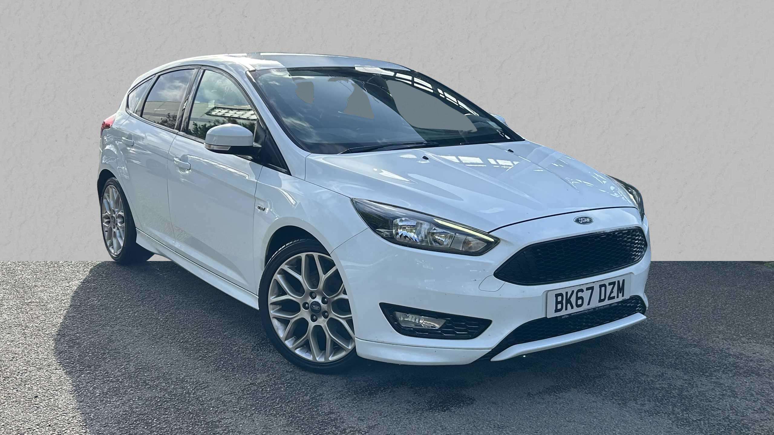 Main listing image - Ford Focus