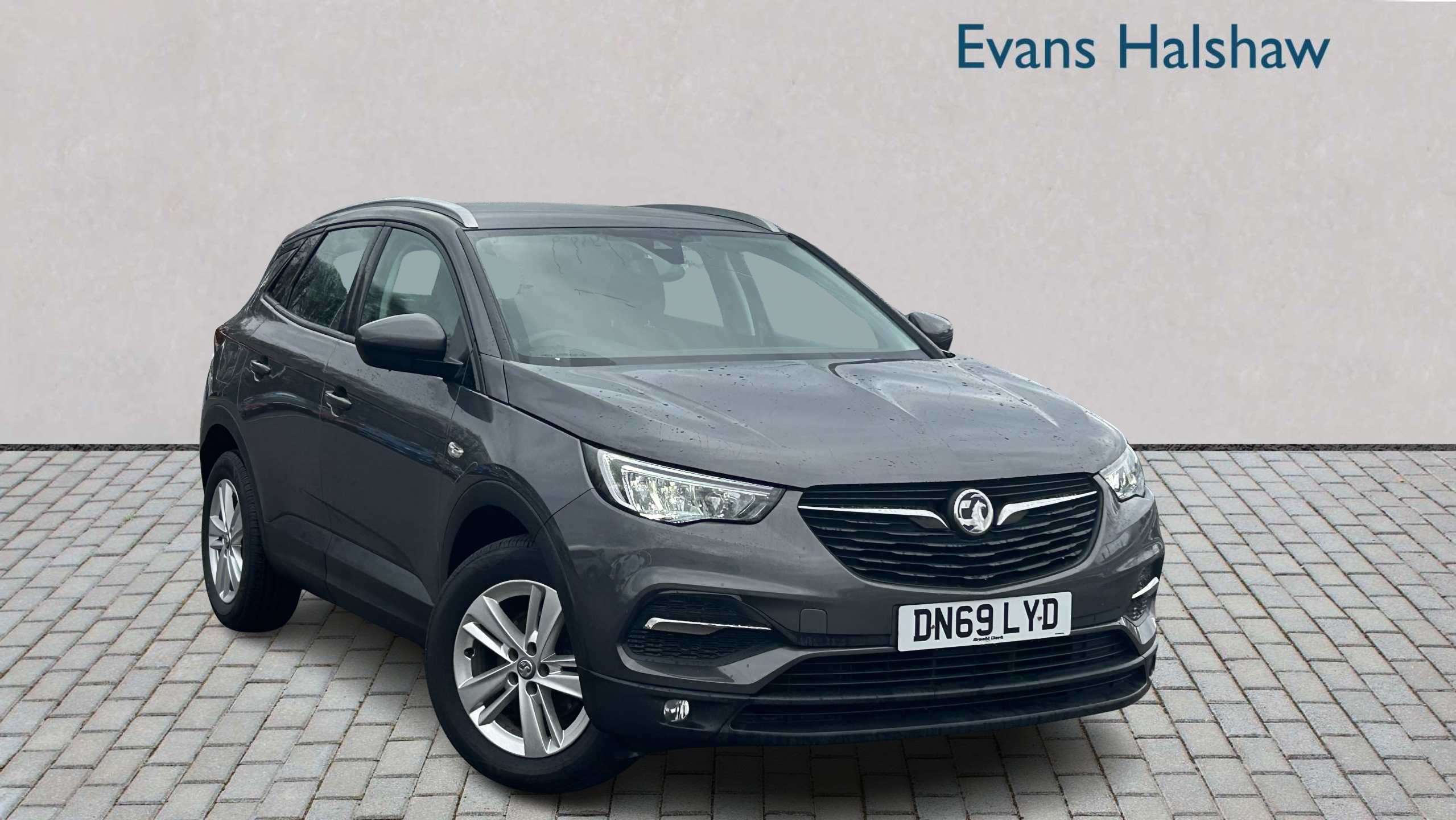Main listing image - Vauxhall Grandland X