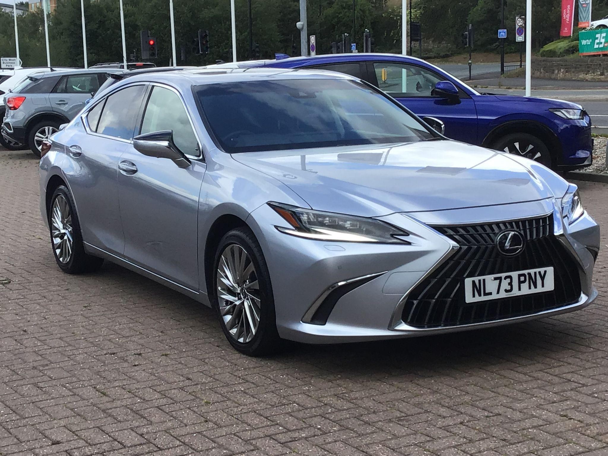 Main listing image - Lexus ES