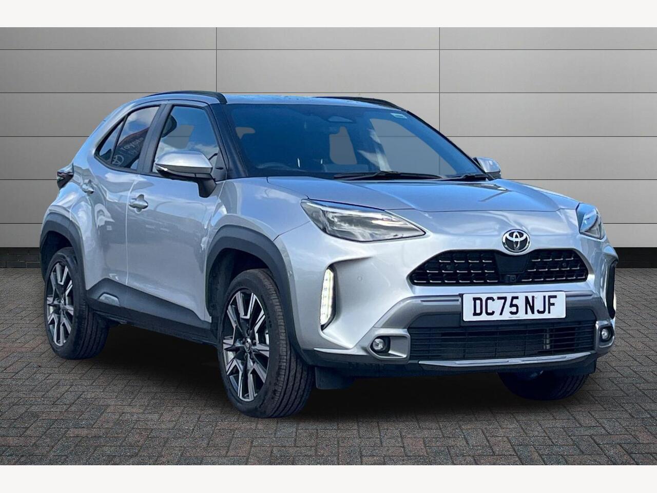 Main listing image - Toyota Yaris Cross