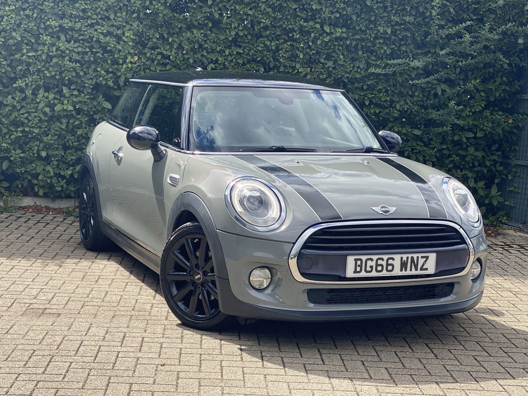 Main listing image - MINI Hatchback