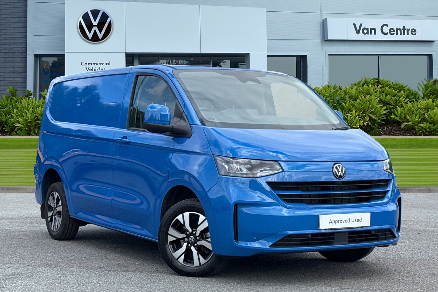 Main listing image - Volkswagen Transporter