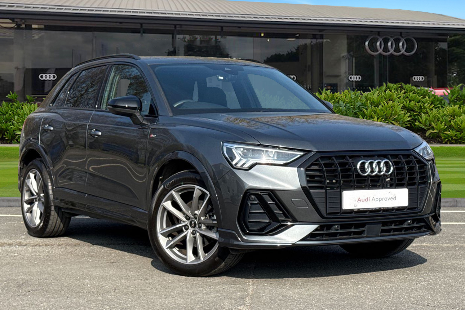 Main listing image - Audi Q3