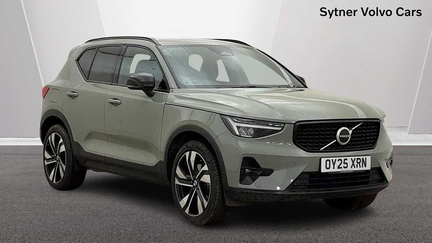 Main listing image - Volvo XC40