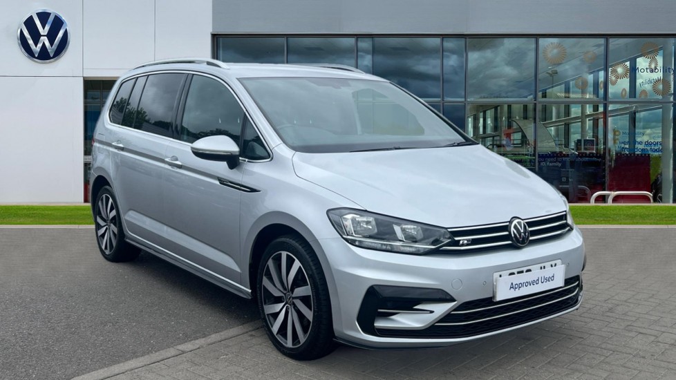 Main listing image - Volkswagen Touran