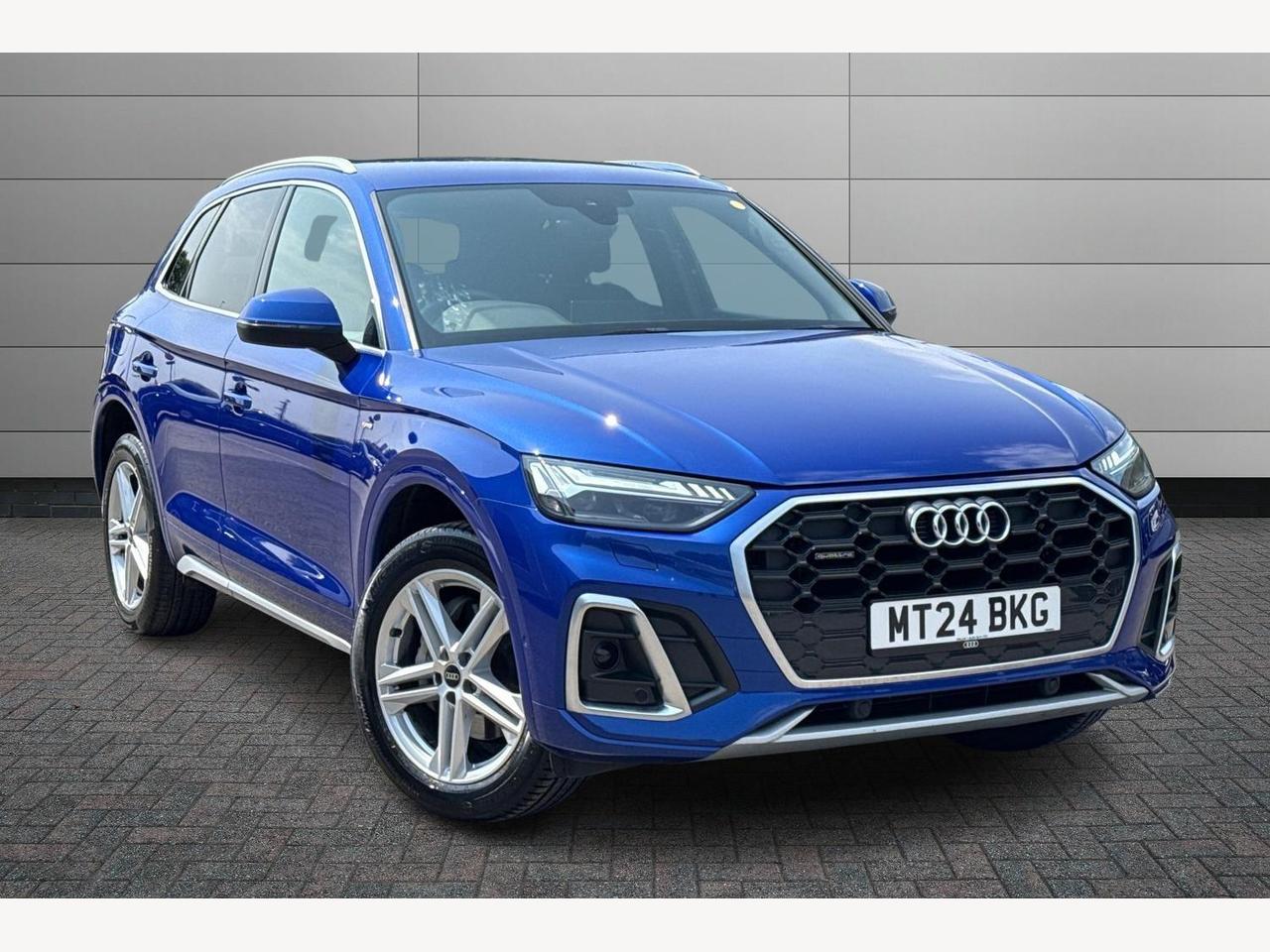 Main listing image - Audi Q5
