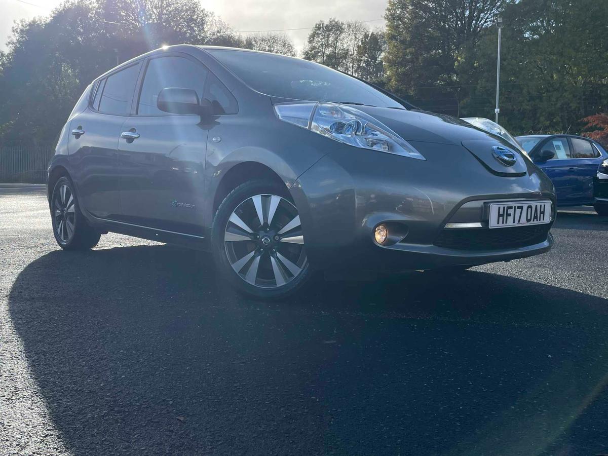 Main listing image - Nissan Leaf