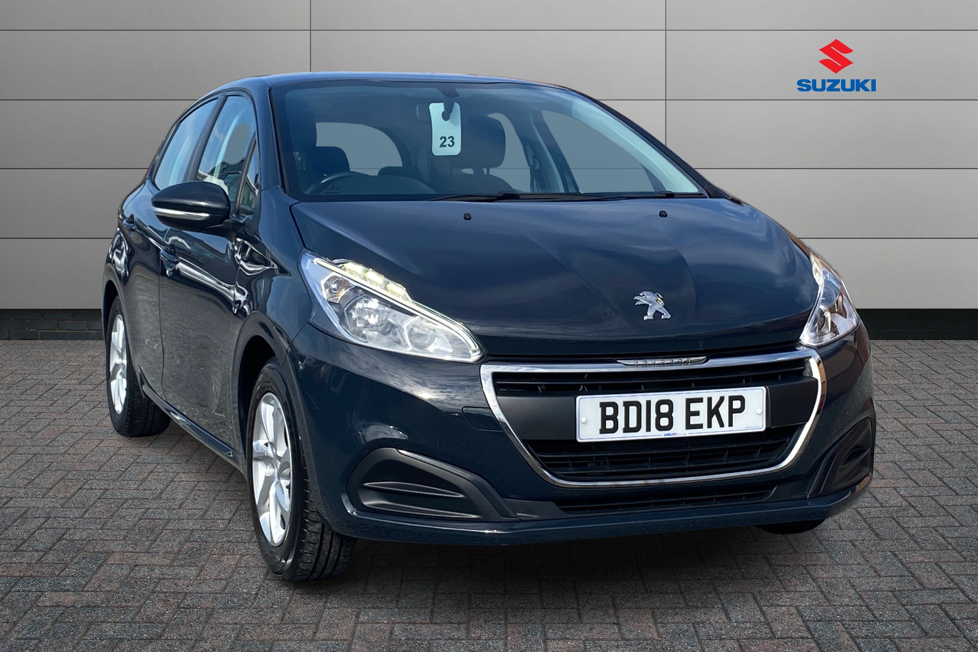 Main listing image - Peugeot 208