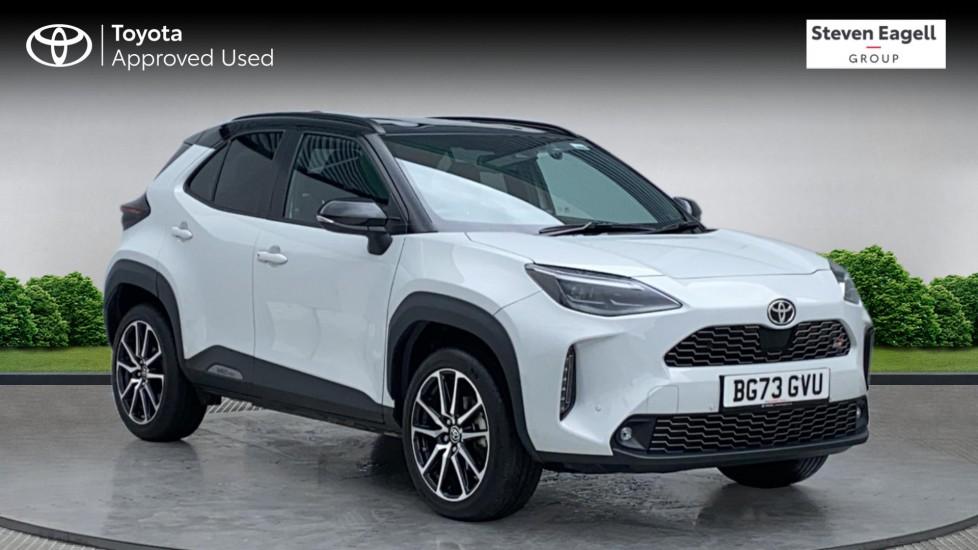 Main listing image - Toyota Yaris Cross