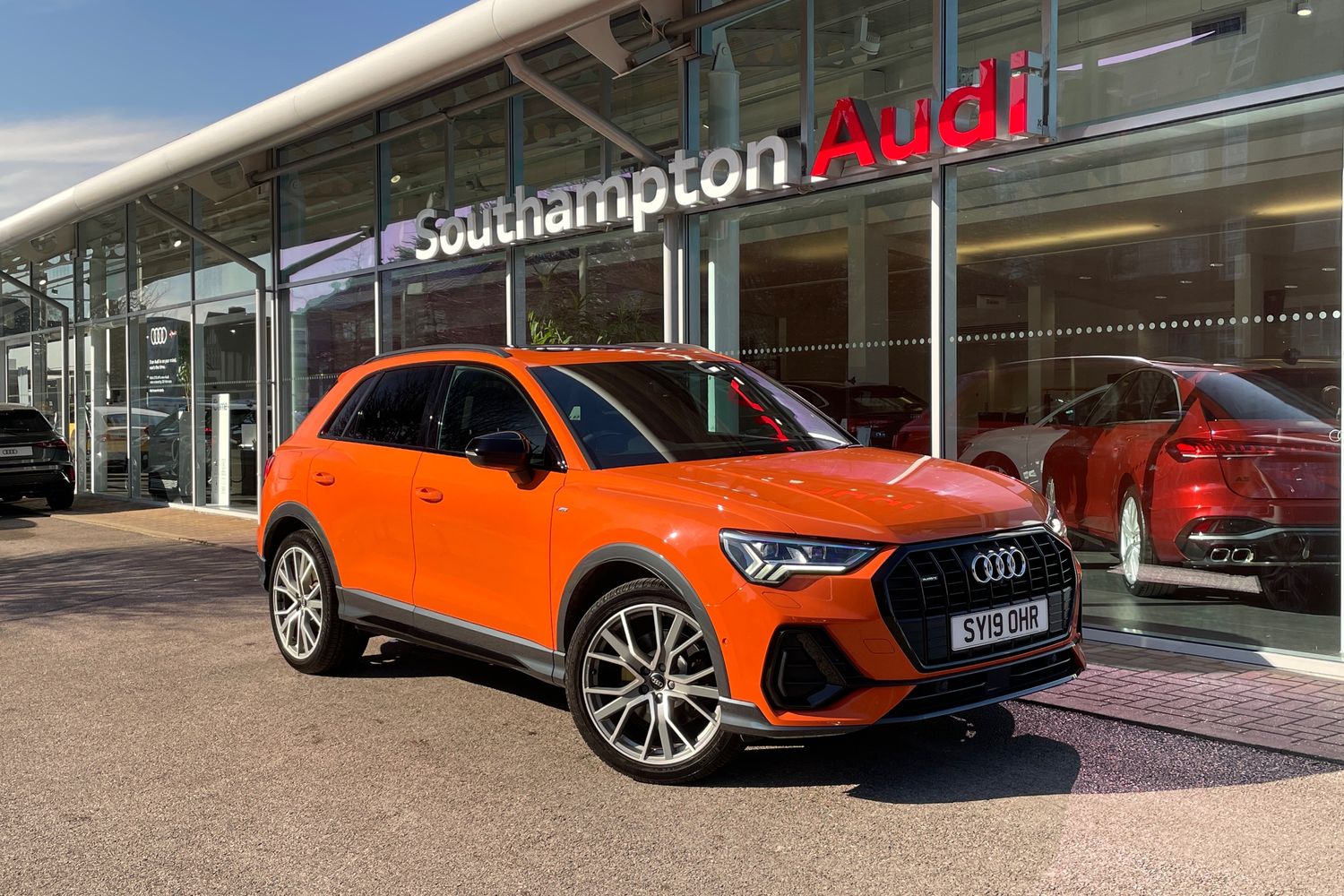 Main listing image - Audi Q3