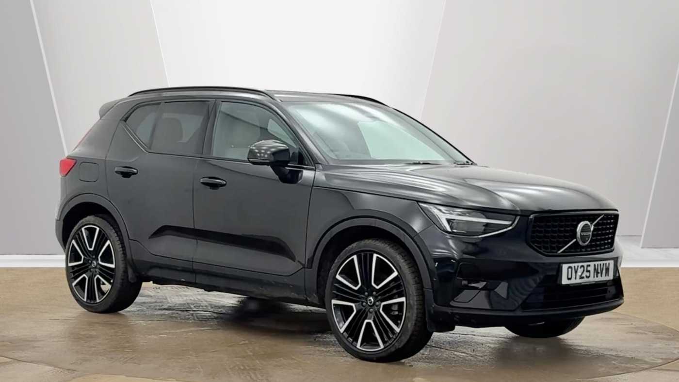 Main listing image - Volvo XC40