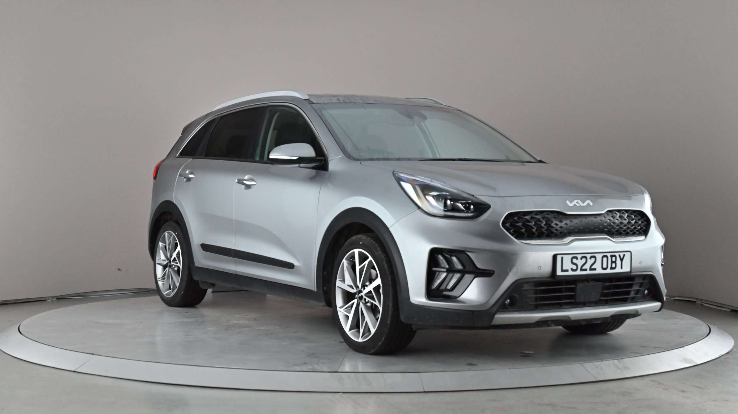 Main listing image - Kia Niro