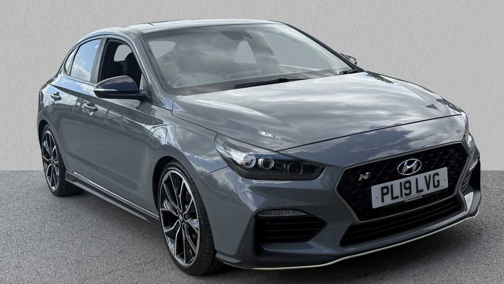 Main listing image - Hyundai i30 Fastback