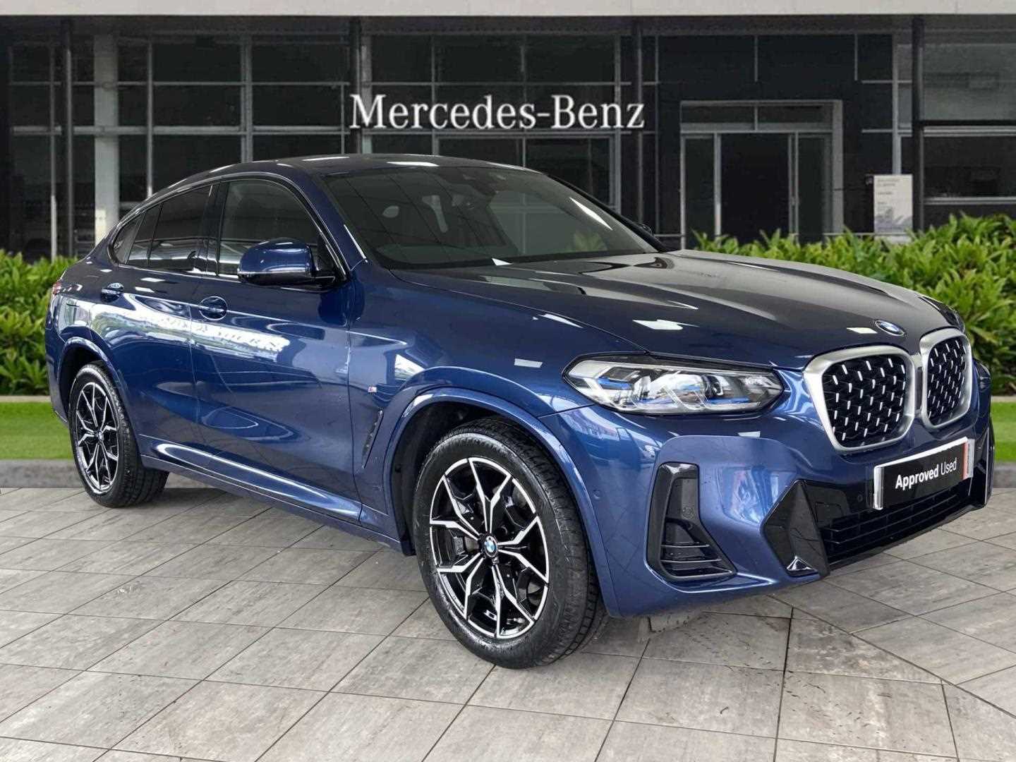 Main listing image - BMW X4
