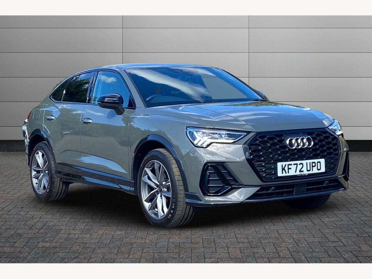 Main listing image - Audi Q3