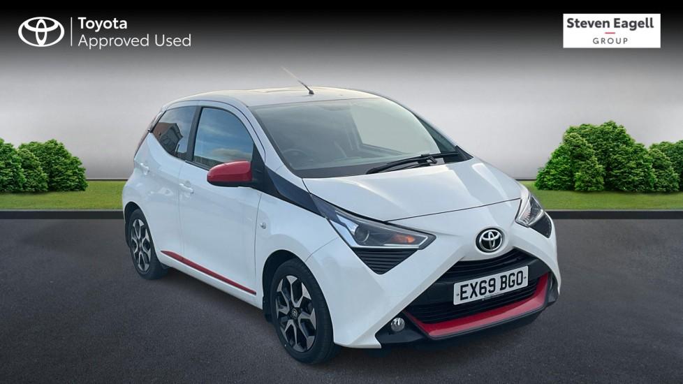 Main listing image - Toyota Aygo